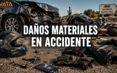 Daños materiales en accidente: coche, moto, casco, ropa y objetos personales